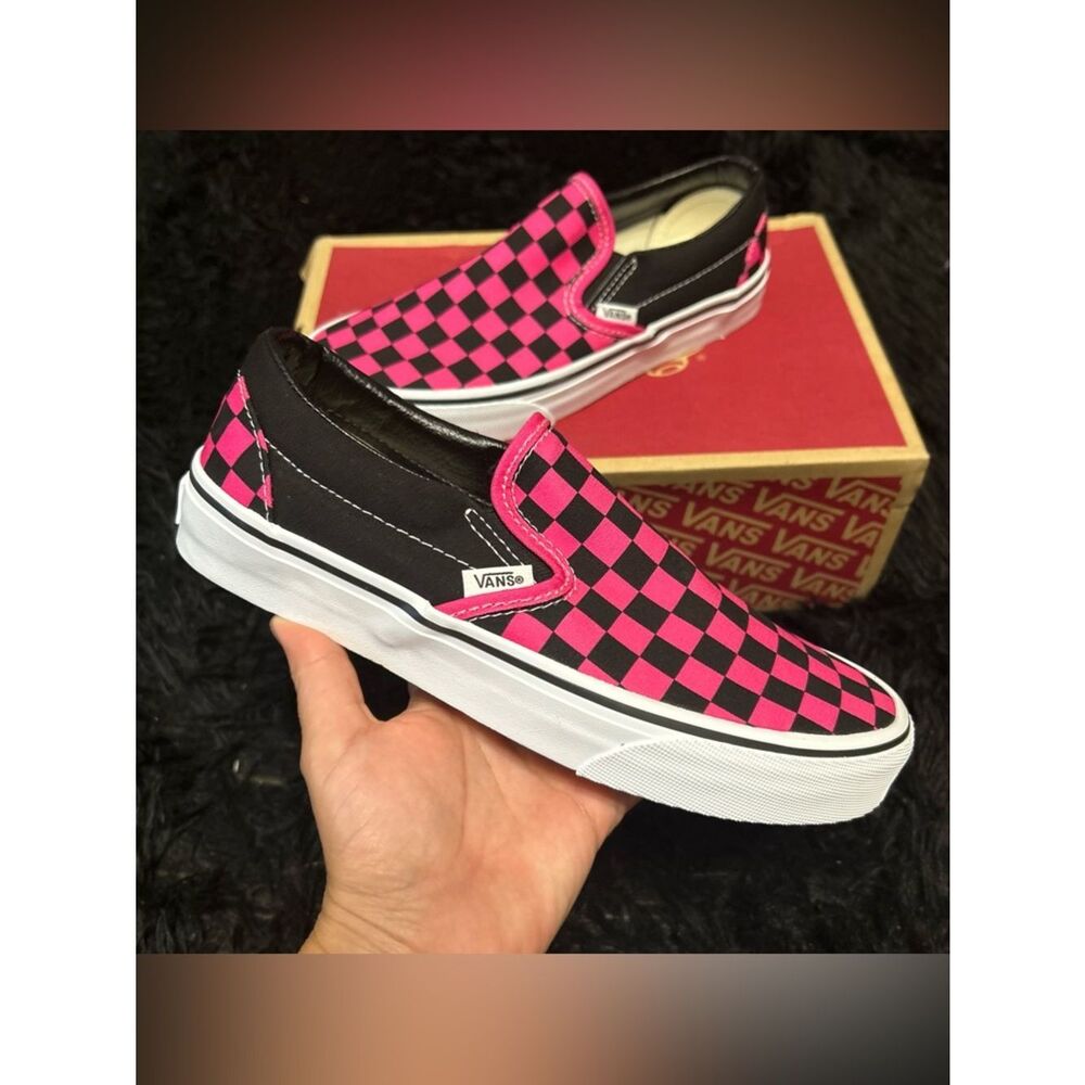 VANS checkerboard pink black slip on shoes sneakers women’s 7 new